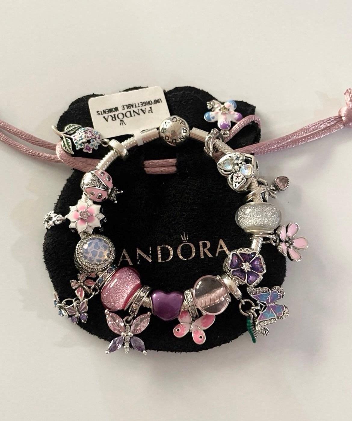 パンドラブレスレット（ピンクとパープルをテーマにしたチャーム付き