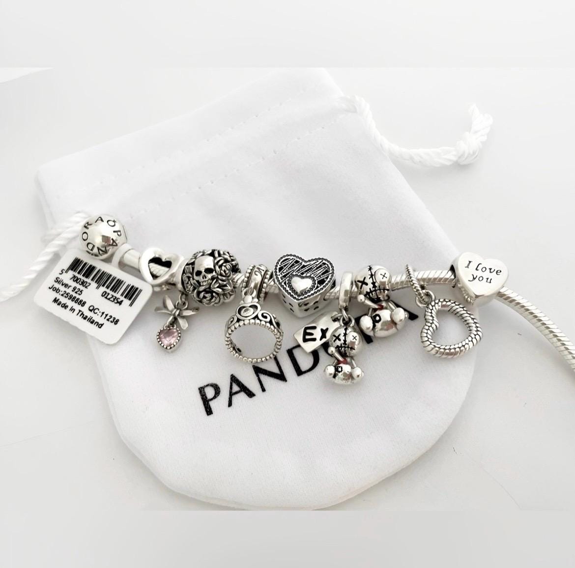 ハートとスカルをテーマにしたチャーム付きパンドラブレスレット