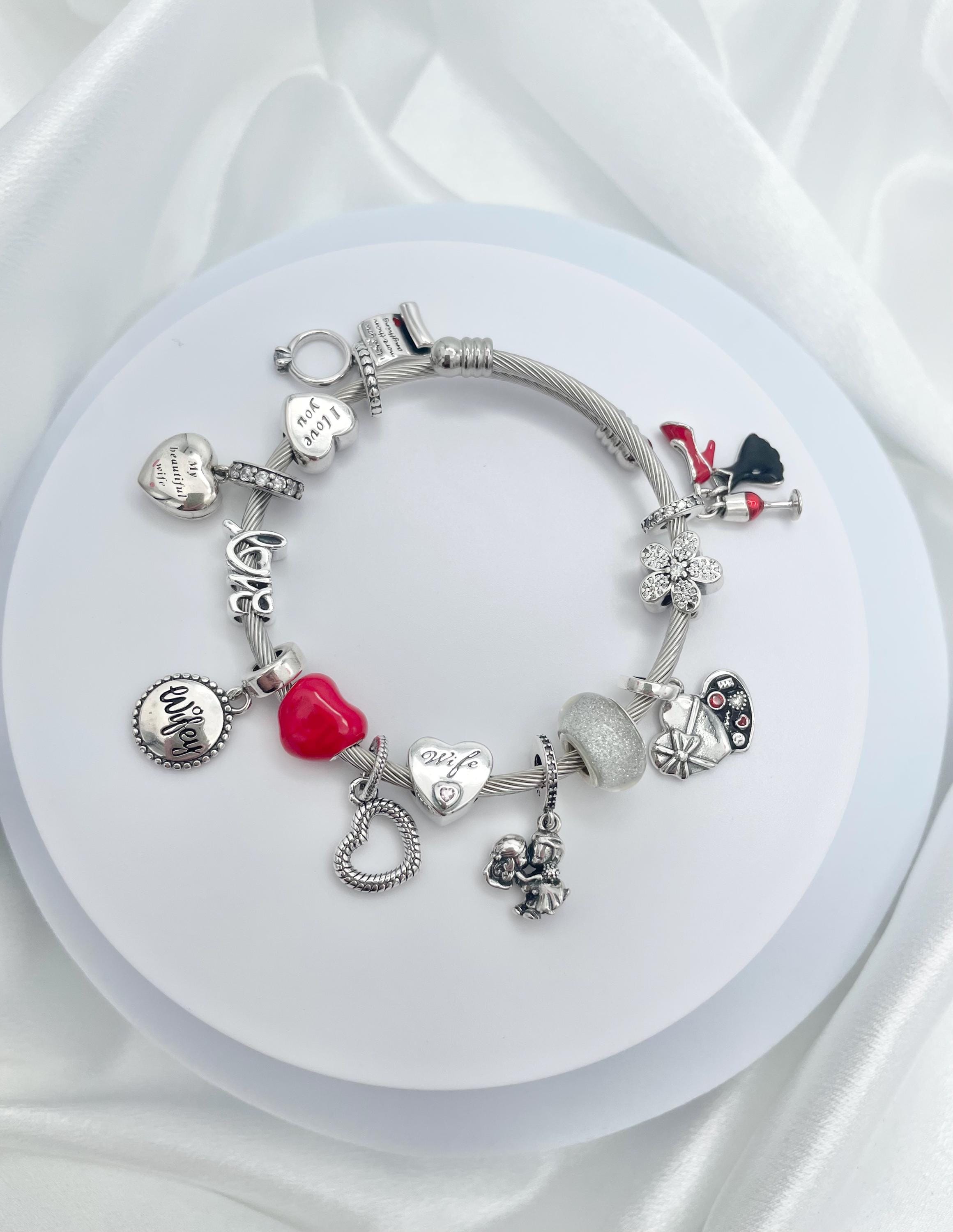 จี้รูปหัวใจสีแดง "รักนิรันดร์" ทำจากเงินสเตอร์ลิงและแก้ว สำหรับสร้อยข้อมือขนาด 3 มม. สไตล์ยุโรป