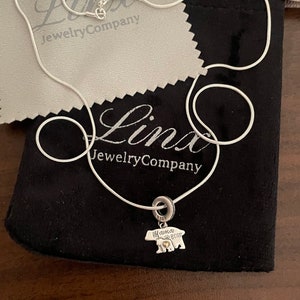 22 inch Silver Necklace with Mama Bear Charm 925 sterling silver