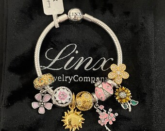 Linx Yellow Gold Snake Chain Bracelet With Sunflower Themed  display picture 1