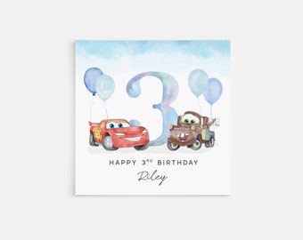 Cartão de aniversário personalizado impresso para o 3º aniversário com os personagens de Carros Azuis: Relâmpago McQueen e Mate.
