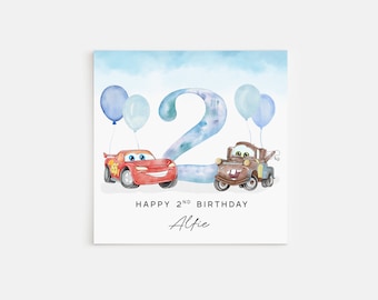 Cartão de aniversário personalizado impresso para o 2º aniversário com os personagens de Carros Azuis: Relâmpago McQueen e Mate.