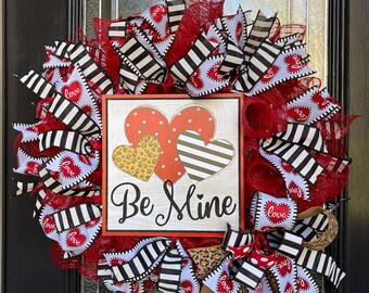 Valentines Day Wreath. Be Mine Heart Sign with Accented Ribbons to Match. Perfect Valentine Decor for Front Door/Entry.