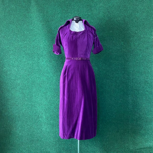 vintage 1950s purple velveteen wiggle dress - dramatic collar, pencil skirt, removable dickie, embroidered mend - beatnik witchy