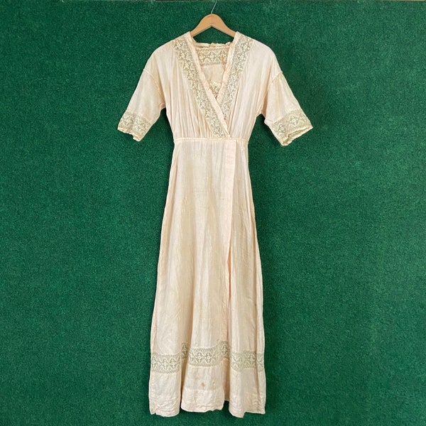 antique Edwardian tea dress - surplice front, mesh net lace, lightly textured fabric