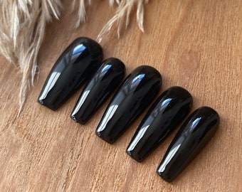 10 Aufklebnägel / Einfarbig in matt oder glänzend / Set "all black" künstliche Nägel zum Aufdrücken