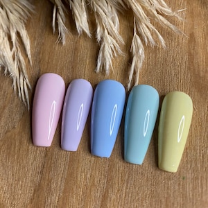 10 stick-on nails / Plain colored in matte or glossy / Set &quot;pastels&quot; artificial nails to press on