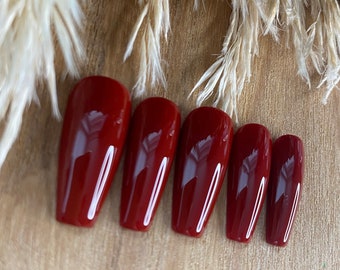 10 Aufklebnägel / Einfarbig in matt oder glänzend / Set "perfect dark red" künstliche Nägel zum Aufdrücken