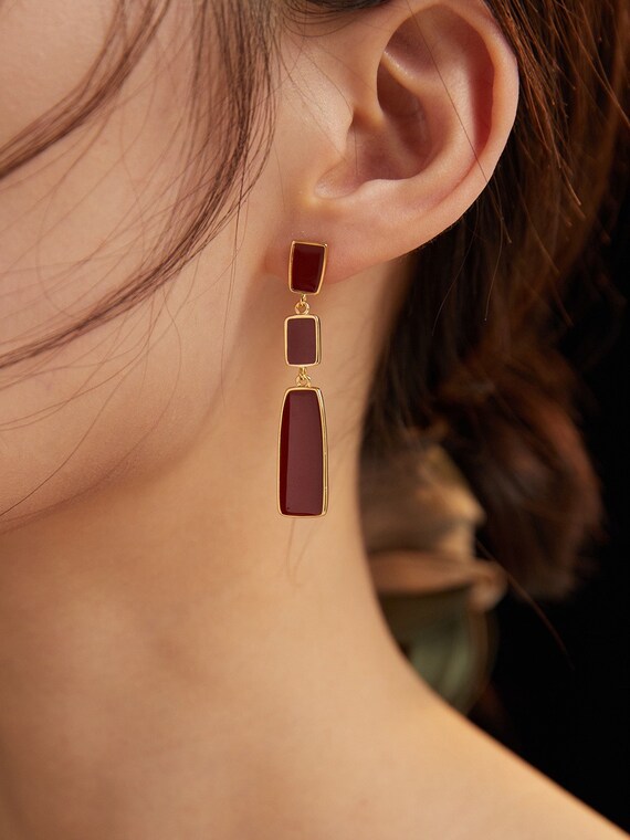 THE POPPY Maroon & Gold Wooden Bead Earrings – Soli & Sun