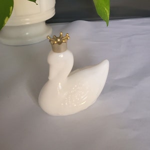 Vintage Avon Decanter ~ Royal Swan Decanter ~ Bird of Paradise Cologne ~ Collectible