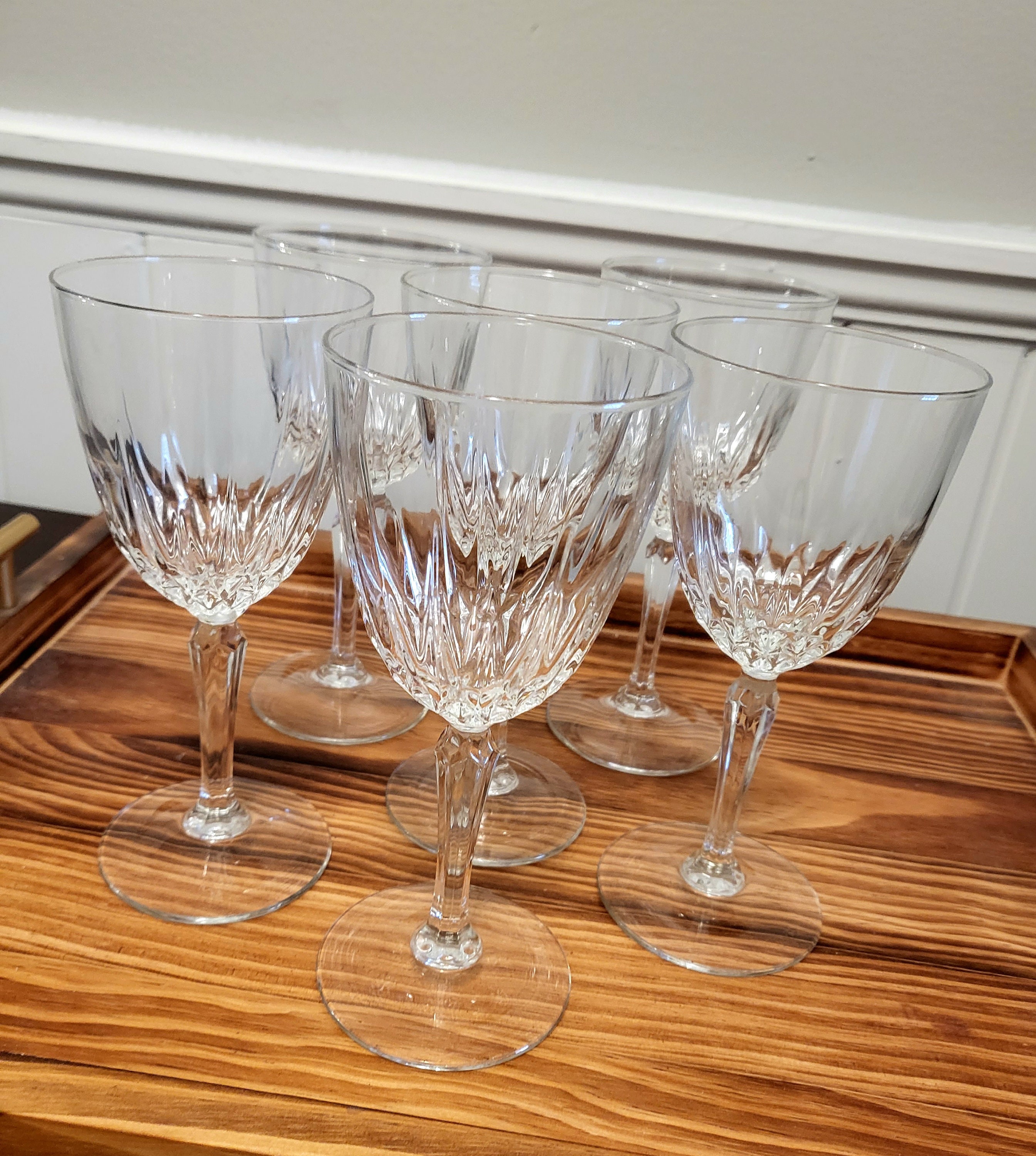 Vintage French Luminarc Green Thick Stem Wine Glasses, Set of 6 – The  Cupboard Shop NJ