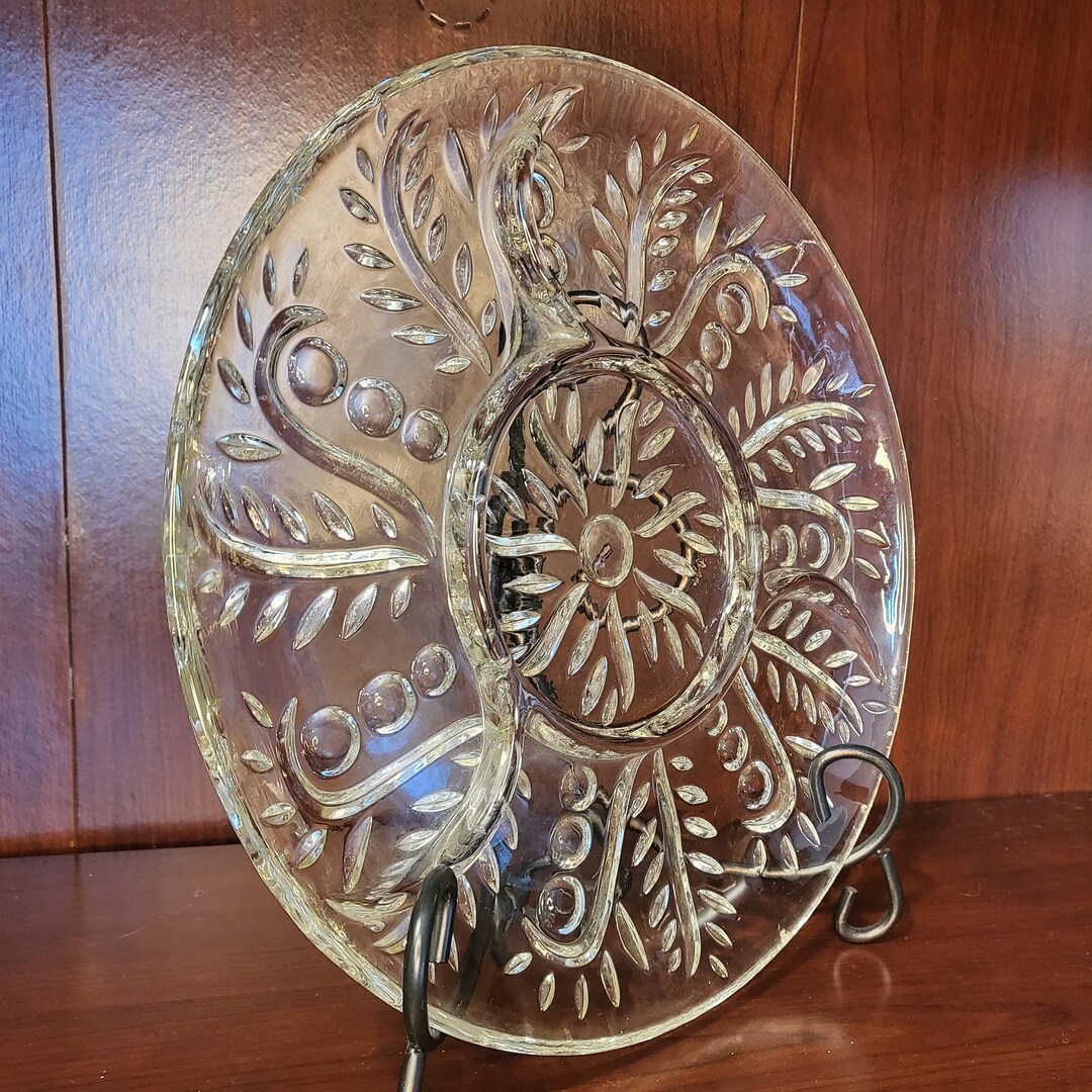 Federal Glass Relish Dish 11.5 Round Leaf & Dot Pressed Cut Glass