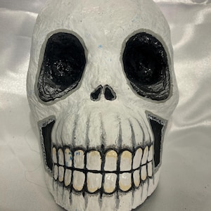 Boneyos - Tête de mort blanche - Mini masque, Halloween, Jour des morts, décoration murale, tête de mort, effrayant, horreur, art de l'horreur, bizarrerie, argile en papier mâché