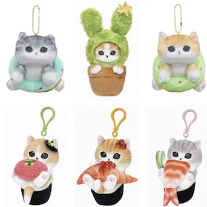 Pluszowy brelok z kotem Kawaii, uroczy brelok do torby z kotkiem, brelok z plecakiem Mini, pluszowa zawieszka, zabawka dla kota w stylu anime, prezent dla niej w kształcie pączka sushi