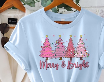 メリー＆ブライト シャツ、クリスマス T シャツ、クリスマス ツリー T シャツ、メリー クリスマス シャツ、ファミリー クリスマス T シャツ、ホリデー クルーネック