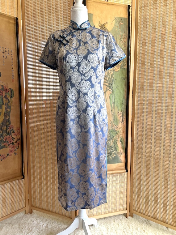 women's dresses for wedding guest Sadie & Sage Floral Satin Mini Dress - Pink which means would be Size:L/16- 32/33 Black Flowy Halter Dress colour_group-Blue