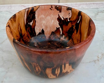 Decorative bowl made of black poplar and epoxy resin