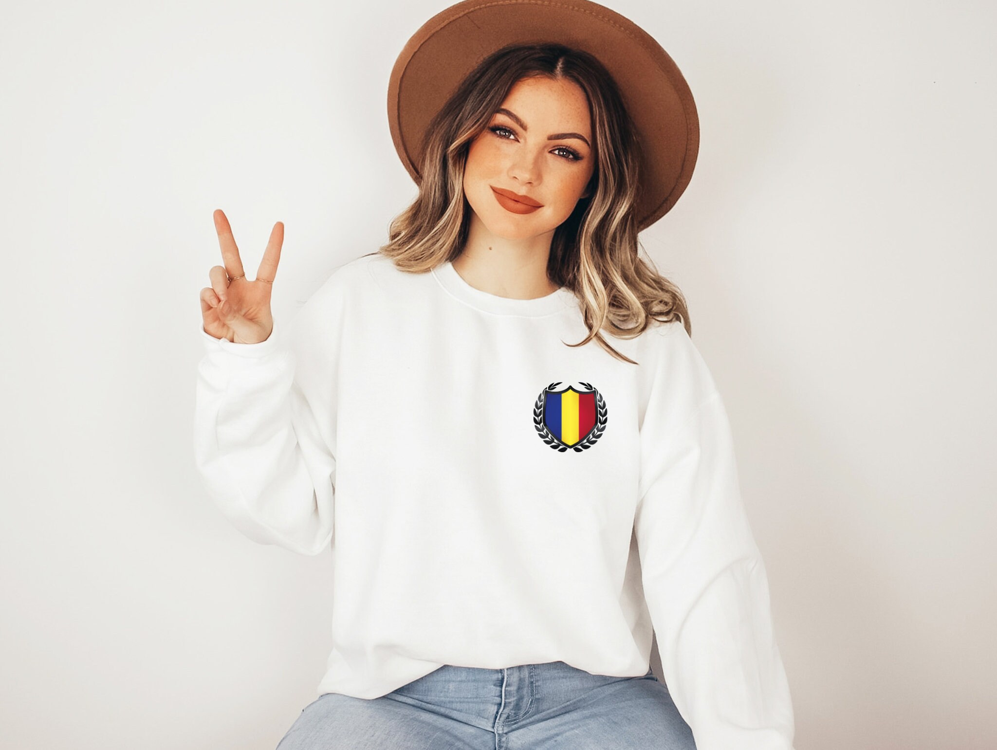 Romania Flag Shield with Wreath Unisex Heavy Blend Crewneck Sweatshirt, Romania Inspired Gifts, Romania Map Gifts