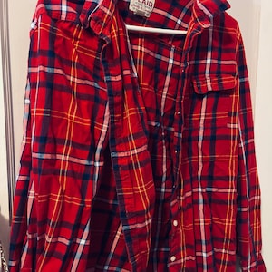 Vintage 1990’s | Old Navy Original Garment | Women’s Plaid Shirt | Size L