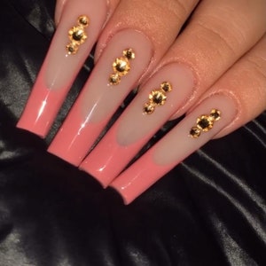 Peach frenchtip Gold crystals press ons