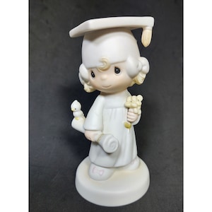 Precious Moments &quot;The Lord Bless You and Keep You&quot; Graduate Girl E-4721 Cedar Tree Mark