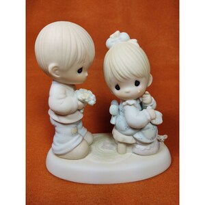 Precious Moments &quot;My Love Blooms For You&quot; Vintage 1995 Item #521728