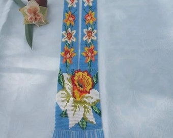 Fleur, collier ukrainien, collier de perles, gerdan avec motif national ukrainien en traditionnel ukrainien, avec boucle d'oreille gratuite