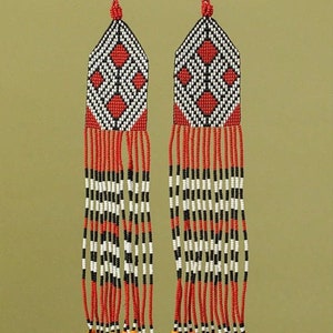 Perlenarbeit Ohrringe, Multi Farben Ohrringe Perlen Ohrringe ethnischen Ohrringe American native Seed Beads Ohrringe Fransen Ohrringe Boho Ohrringe