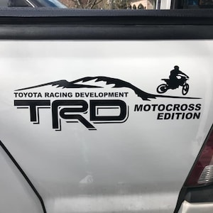 TRD Motocross Edition BMW Tacoma Racing Entwicklung Tacoma Bed Tailgate Abziehbild Streifen Mehrfarbiger Vinyl Aufkleber