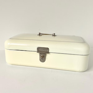 Portapane smaltato anni '50, in stile olandese, color crema e oro, in stile Brocante antico, in metallo, portapane, mobili e decorazioni vintage, contenitori per la cucina retrò