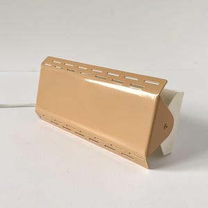 Mid Century Modern Wall Lamp 80s Space Age Decor Beige Metal Plug In Wall Sconce Adjustable Vintage Bedside Light Retro Bedroom Decor