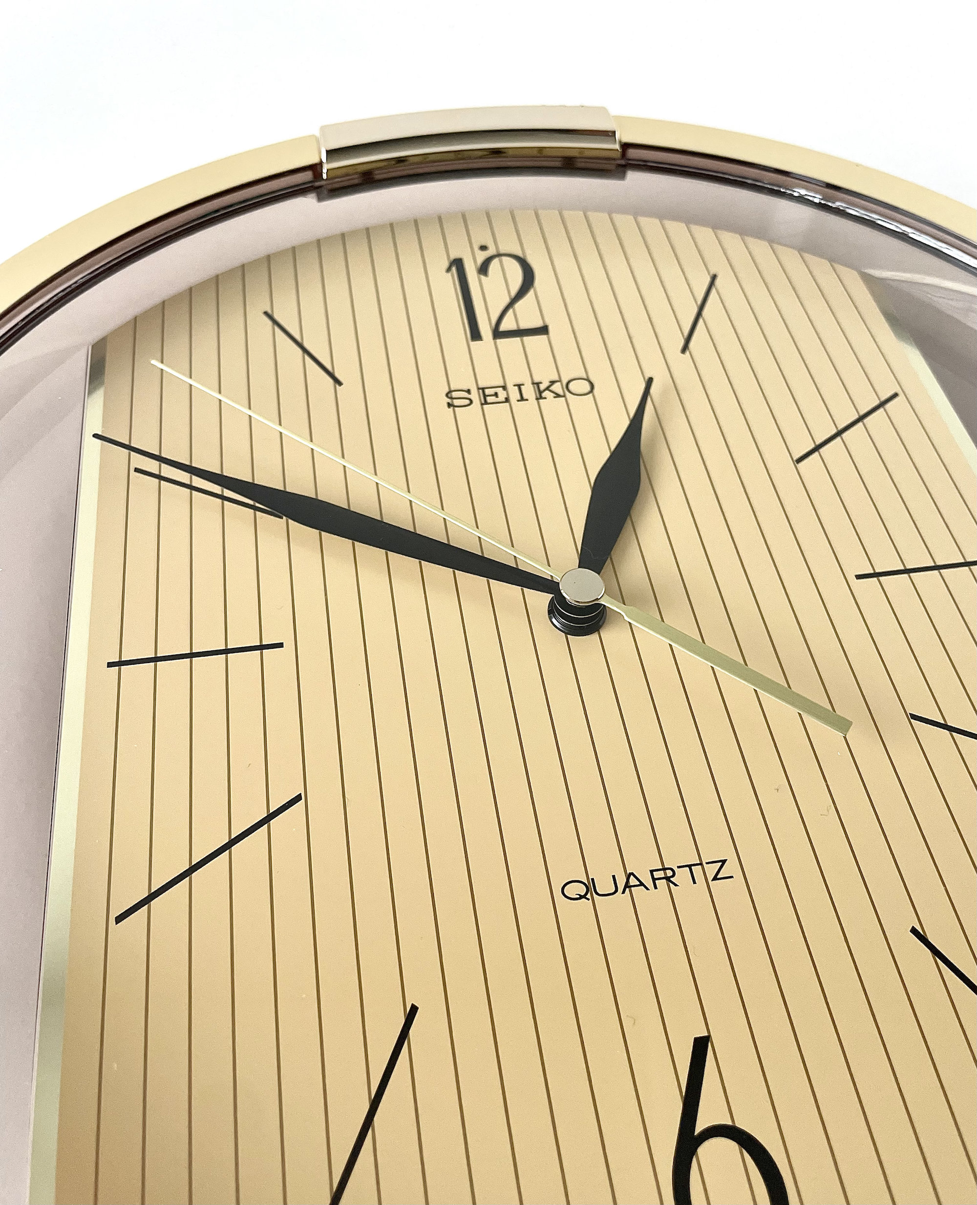 1980s【SEIKO】ヴィンテージ モダンデザイン 壁掛け時計 クロック 80年代 未使用 ヴィンテージ SEIKO 壁掛け時計 モダンデザイン