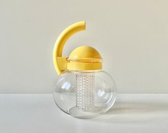 Vintage 1980s GUZZINI Glass Tea Kettle Retro Coffee Pot Infusion Carafe Eclectic Space Age Kitchen Decor Postmodern Italian Serveware