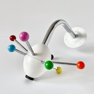 80年代 IKEA ヴィンテージ スプートニク 壁掛け コートラック 8フック 原子宇宙時代 衣類ハンガー レトロ 収納 ファンキー 装飾 ポストモダン ファンキー 折衷的
