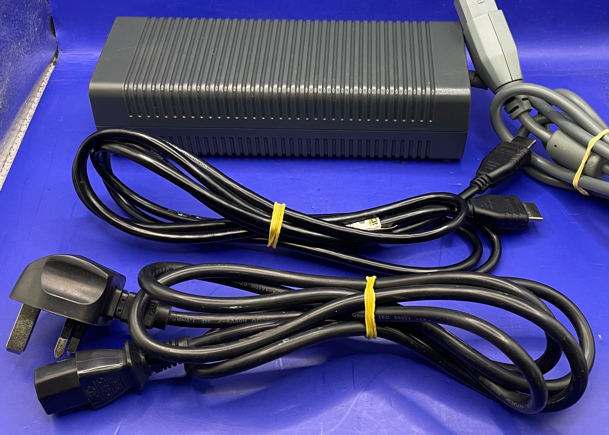 Xbox 360 Elite / Jasper / RGH3 / 1TB HDD / Full Setup / Etsy Canada