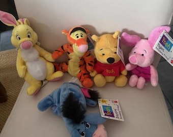 Bolsa de frijoles vintage Disney Mattel Friends con etiquetas, en perfectas condiciones, proviene de un hogar libre de humo y está almacenada en contenedores de plástico.