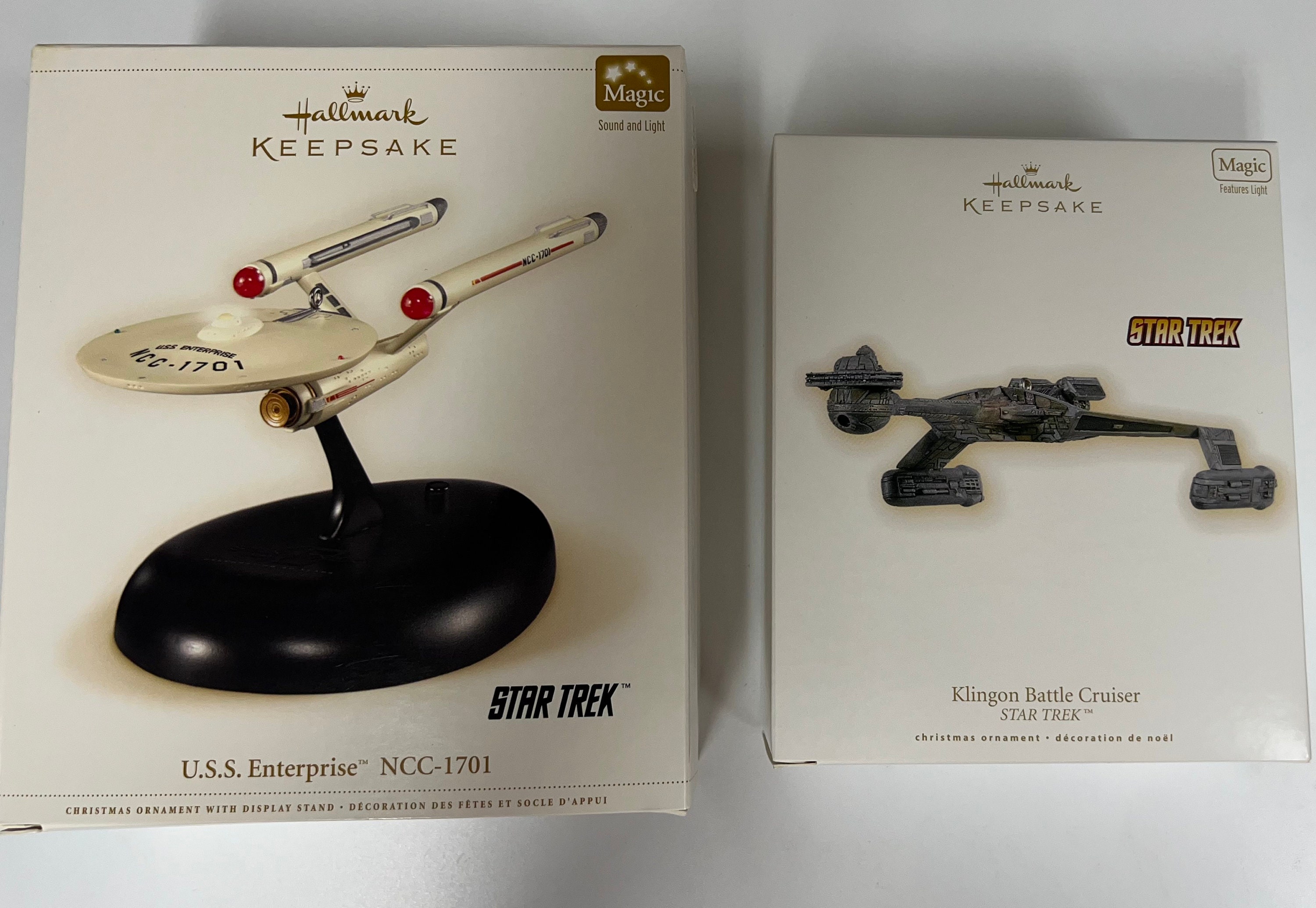 Hallmark Ornament Wit Stand-u.s.s ENTERPRISE NCC-1701 & 2009  display picture 1