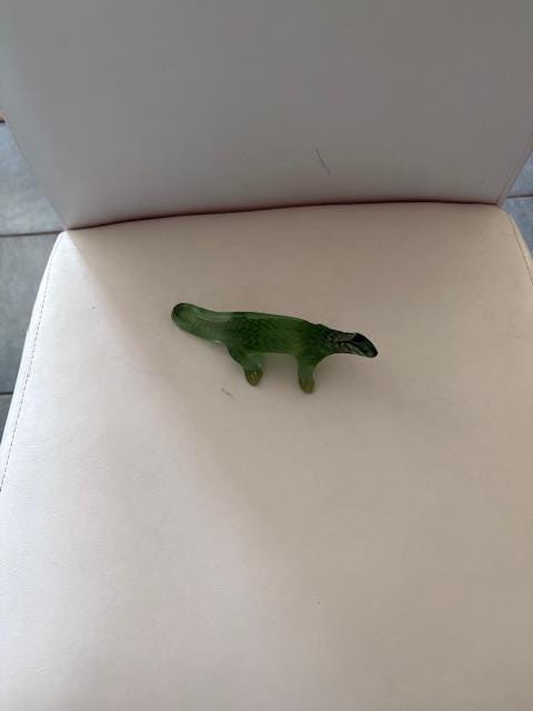 M*1様 LALIQUE 緑色ガラス 恐竜型オブジェ Vintage Lalique Green Crystal Dinosaur Figurine- in Great