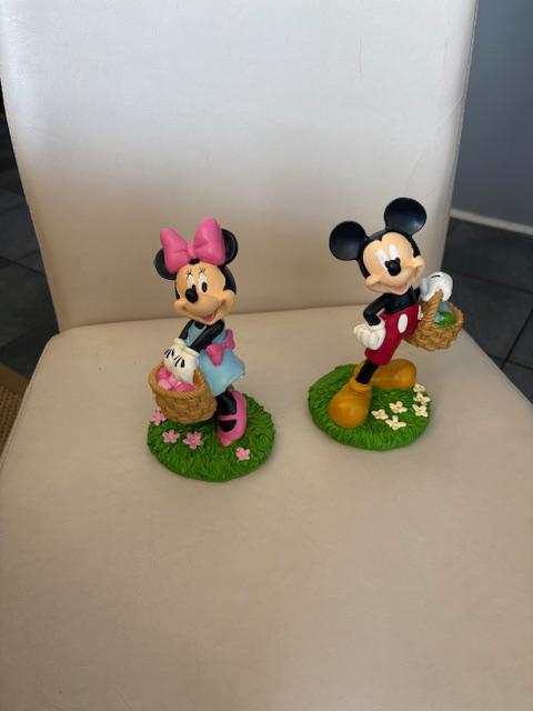 Minnie Mouse Smoke