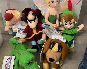 Vintage Peter Pan Disney Saccosäck Plysch, Ny med etiketter i perfekt skick, Kommer från ett rökfritt hem och förvarad i plastlådor.