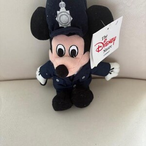 Vintage Mickey Mouse Disney Bean Bag plush with tags new in pristine condition- stored in plastic bins and comes from a smoke free home. bild 3