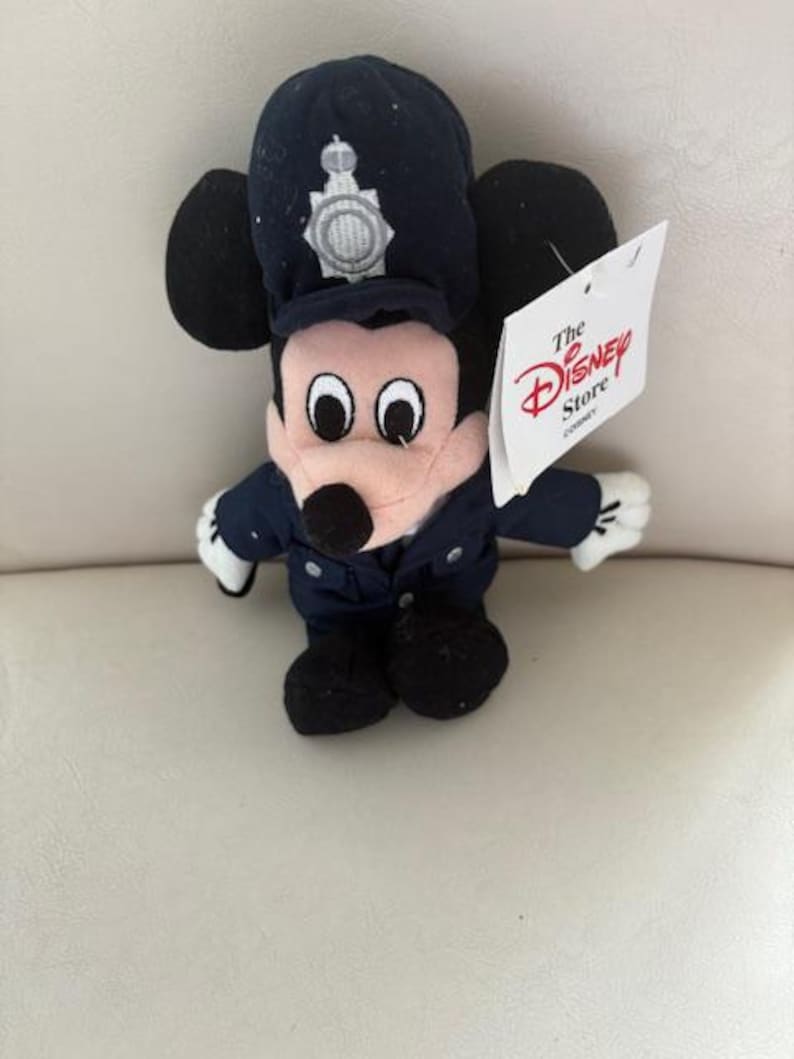 Vintage Mickey Mouse Disney Bean Bag plush with tags new in pristine condition- stored in plastic bins and comes from a smoke free home. bild 3