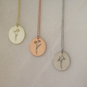 Sterling Silver Birthflower Disc Necklace, Personalized Birthflower Pendant, Unique Mom Birthday Gifts Custom Family Necklace, Gift for Mom