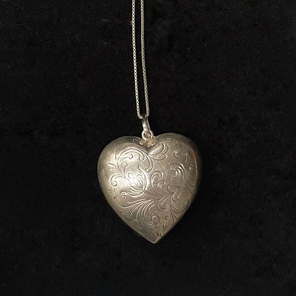 Large vintage sterling silver southwest heart on a 28 inch sterling silver chain