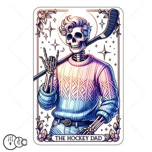 以下が含まれることがあります： 青いピンクのセーターとジーンズを着たスケルトンがホッケーのスティックを持っています。背景は薄い青で、星と「THE HOCKEY DAD」という文字があります。