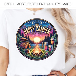 Le campeur heureux PNG amusant feu de camp et cocktails PNG pour la conception de chemises, art mural, sublimation, impression DTF, etc. Numérique uniquement