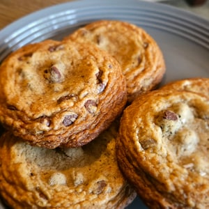 Brown Butter Chocolate Chip Cookie: Divine Delights, Brown Butter Bliss, Chocolate Chip Cookies, Cozy Cookies