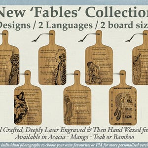 Könnte beinhalten: Holzschneidebretter aus der 'Fables'-Kollektion mit lasergravierten Designs und Text. Die Bretter zeigen verschiedene Bilder und Zitate, mit einem Griff und einer Lederschnur zum Aufhängen. Der Text lautet: "Höre dem Wind zu, er spricht, höre der Stille zu, sie spricht, höre auf dein Herz, es weiß."