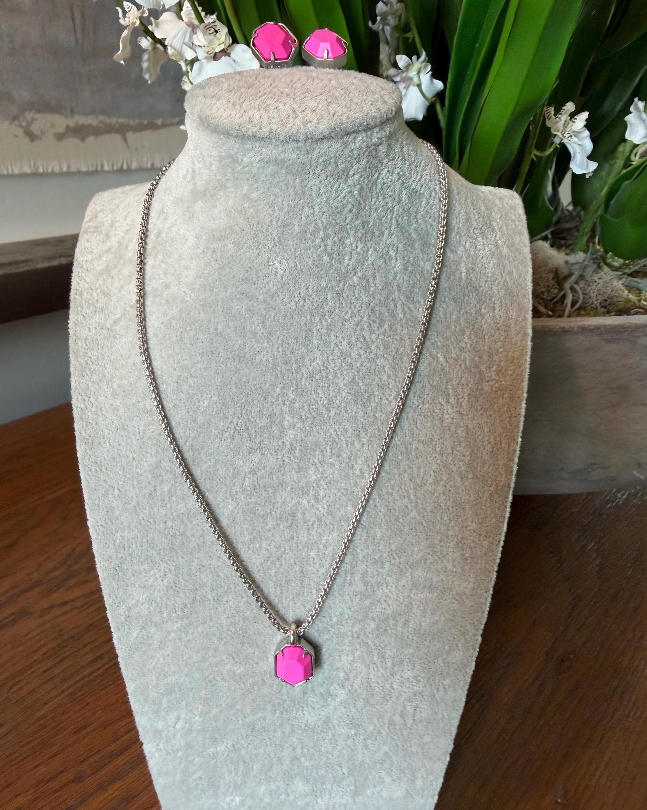 Kendra scott necklace and earrings - Etsy 日本